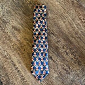 VINTAGE BENJAMIN JAMES MADE IN ENGLAND MEN"S 100% SILK TIE DISTINGUISHED DESIGN